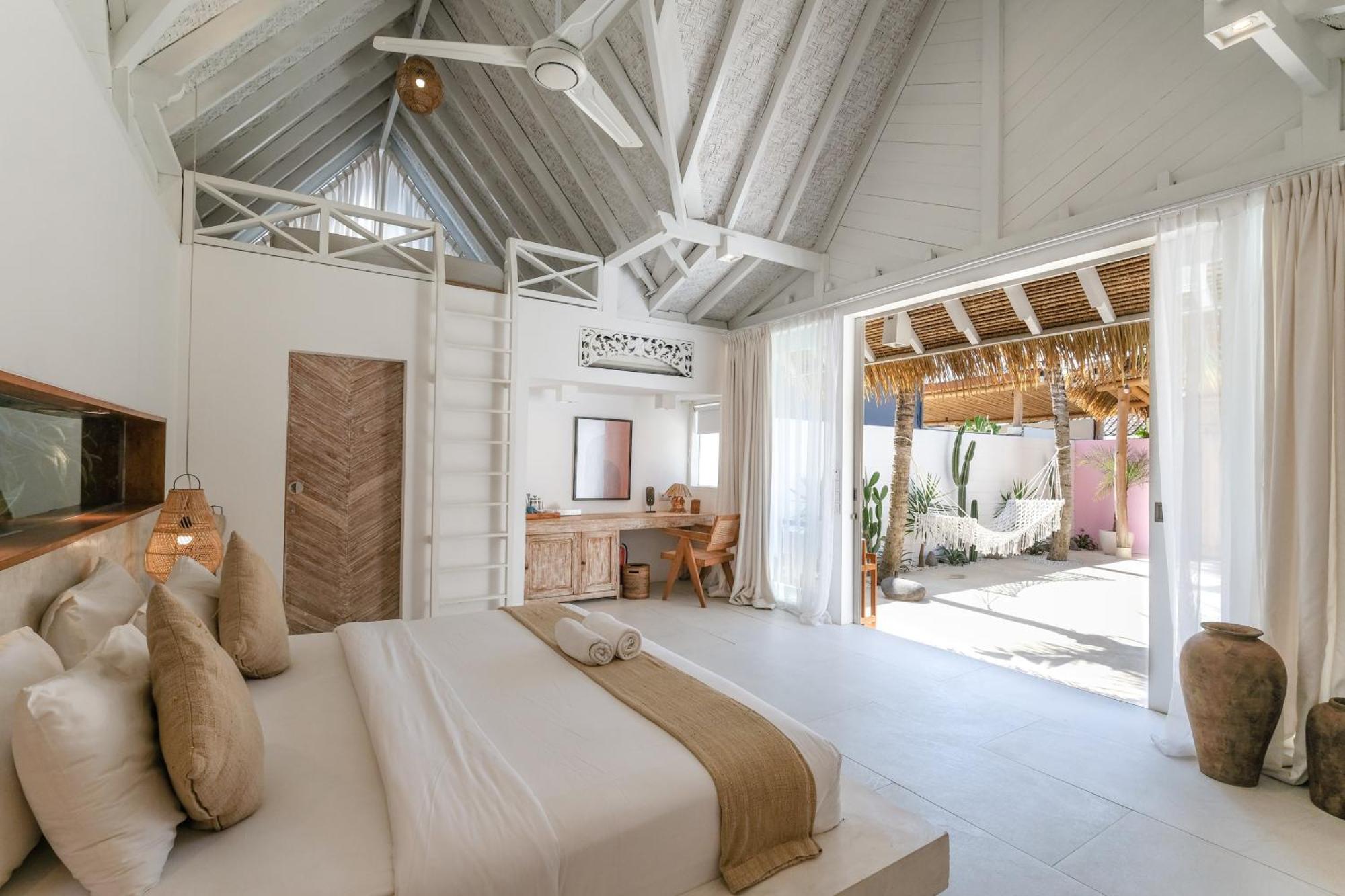 Mahi Mahi Villa & Suites Улувату Экстерьер фото
